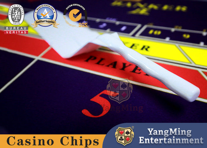 Jakość Akcesoria do gier kasynowych Akrylowe białe karty Giver Baccarat Texas Giver karty grającej fabryka