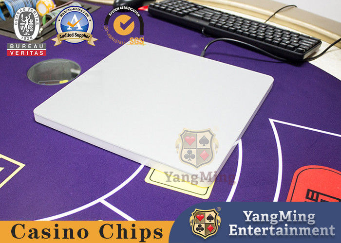 Qualité Le jeu de Chip Table Poker Table Cloth de tisonnier de baccara de RFID peut être conçu et adapté aux besoins du client usine