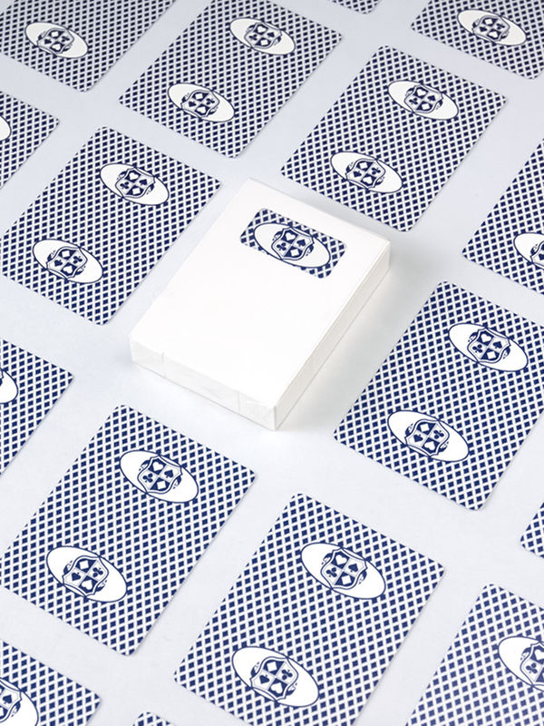 Qualità 310g di carte da poker tedesche Blackchip Casino personalizzate con due colori Baccarat Dragon Tiger Poker Table Game Card fabbrica