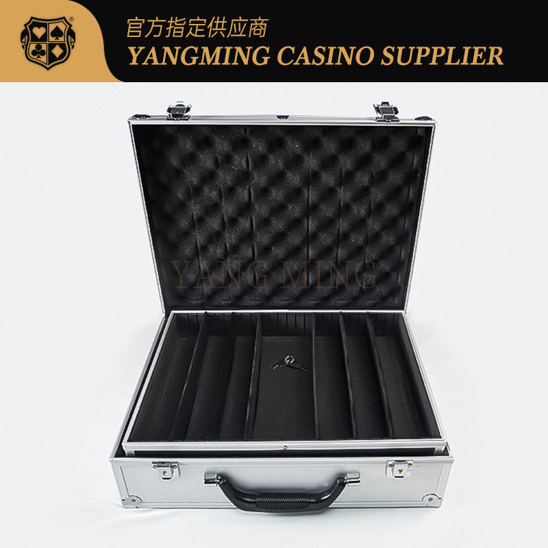 Chất lượng 760 Yards Texas Hold'em Silver And White Aluminum Alloy Chips Case Portable Chips Case Poker Anti-Counterfeiting Chips Coin Boutique With Lock Storage Box Chips và đồng xu giả nhà máy
