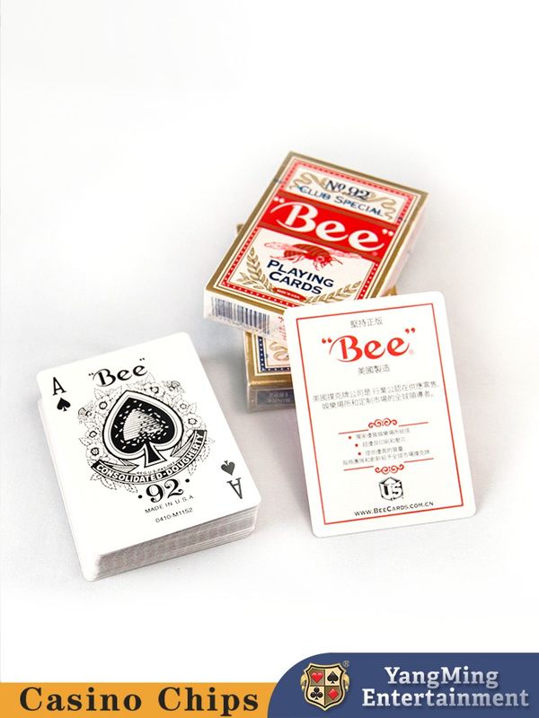 Quality Red And Blue Bee Back Pattern 310 Grams Of Paper Pulp 4 Layers Of Composite Pressing Opaque, No Creases, High-density Black Core Casino Playing Cards Color Box Packaging factory
