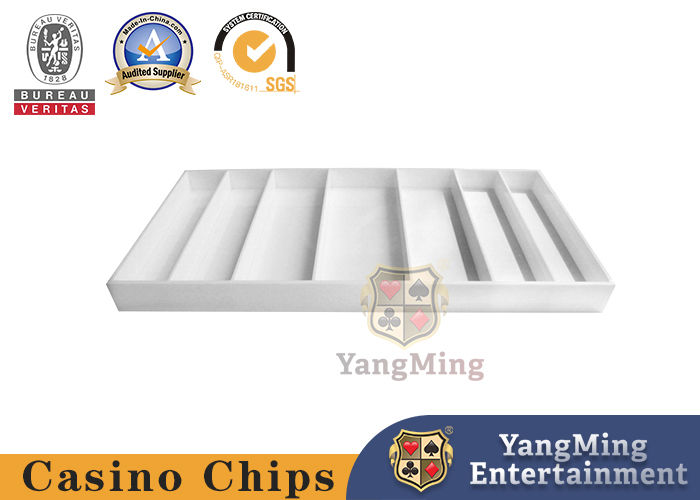الجودة كازينو كاونتر توب الصندوق الرقائق الأبيض الأكريليك البلاستيكي بطاولة البوكر مصنع