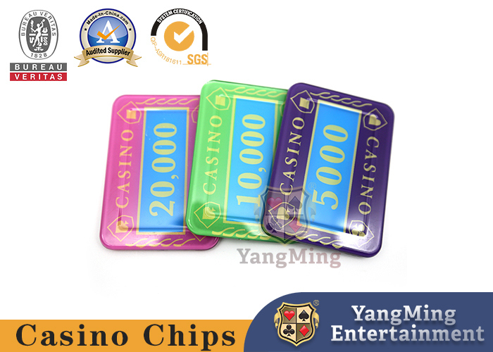 Qualité Casino Crystal Poker Chips Set Lucency Acrylique 730 PCS Plastic jeu avec dans le boîtier en aluminium usine