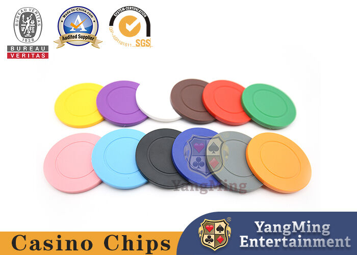 Kualitas Roulette Didedikasikan Chips Poker Warna Solid Plastik Dengan Logo Cetak Disesuaikan pabrik