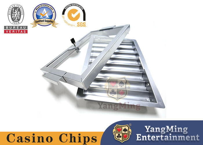 Qualité Le casino a consacré le tisonnier Chip Case Single Lock Gold de 1 couche colorent Chips Set Float Classic Style avec la couverture transparente usine
