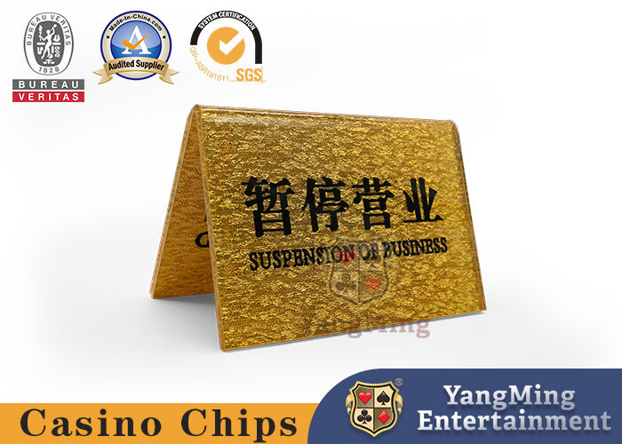Calidad Las tarjetas de acrílico del número de matrícula del escritorio del negocio del distribuidor autorizado de la veintiuna del bacará de la muestra de número de la tabla de la marca del Vip de la hoja de oro abotonan fábrica