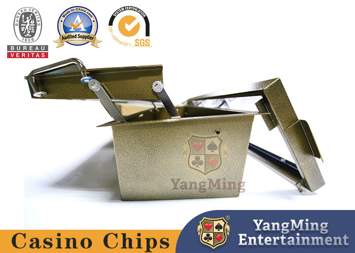 Kalite Hafif 7 Satır Metal Kilit Casino Chip Kutusu Titanyum Sarı Parlak fabrika