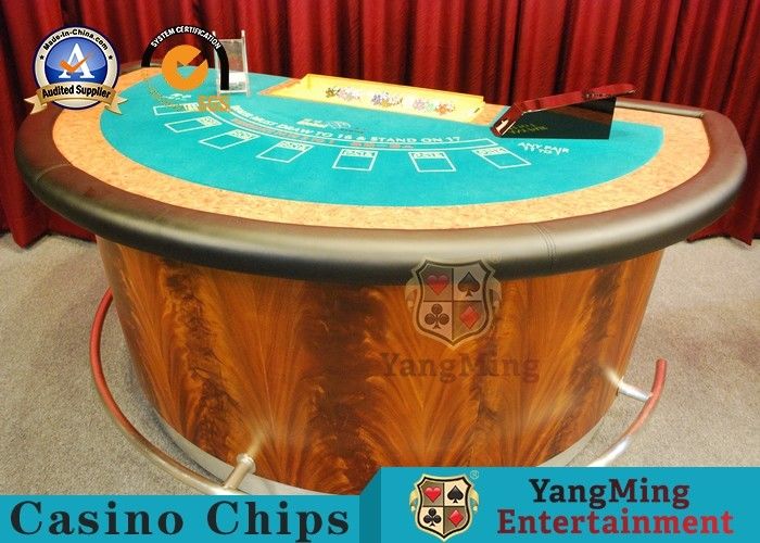 품질 세미 - 라운드 게임 카지노 포커 테이블은 두꺼운 탄력 있는 스펀지를 면취가공하는 난간에서 구축되었습니다 공장