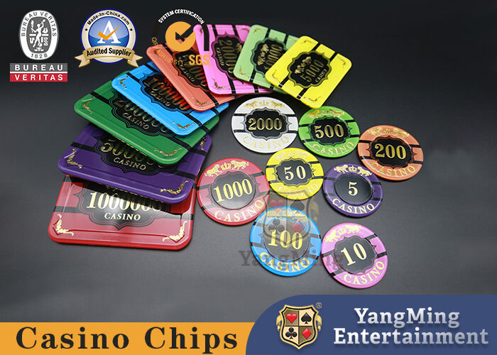 Kwaliteit Crystal Acrylic Crown Tiger Chips Hoogtemperatuur Hot Stamping Poker Anti-vervalsing Plastic Gambling Club Chips fabriek