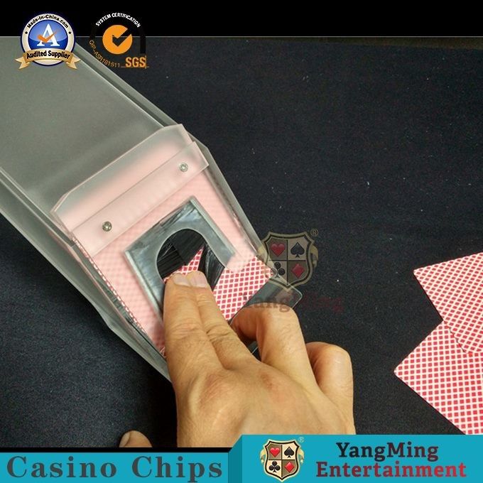 คุณภาพ Plexiglass Brush Dealer Shoe Casino Shuffle สำหรับเล่นการพนัน Texas Hold'em Poker โรงงาน