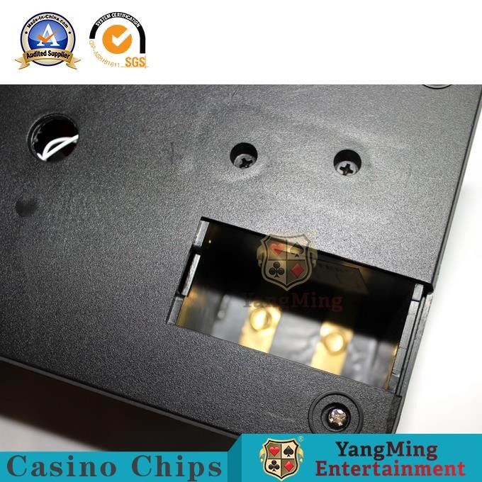 Jakość Plastikowe karty do gry Shuffler Ręczna obsługa baterii Texas Poker Table Casino Akcesoria fabryka