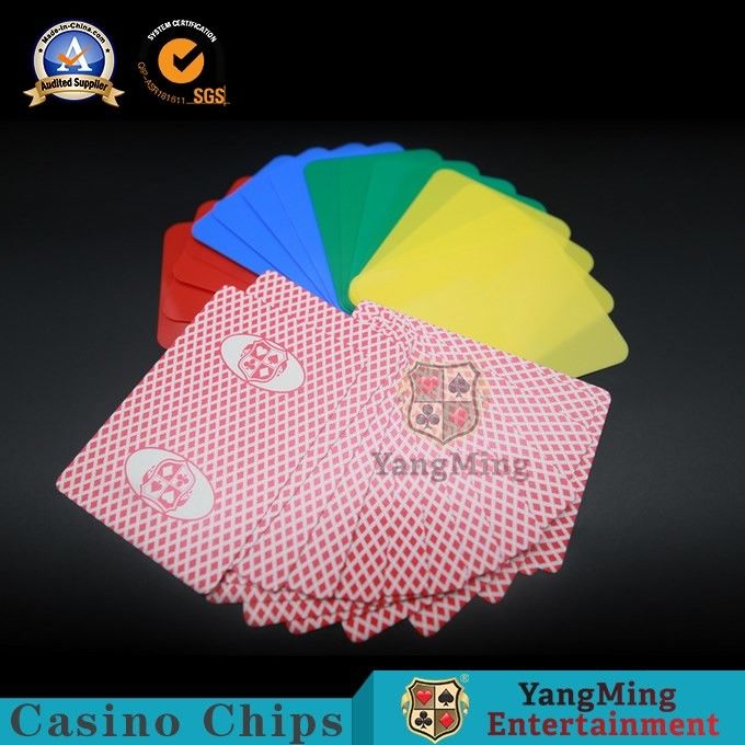 Qualité Le Tableau de tisonnier de GV carde PVC 100% en plastique d'accessoires de jeu de casino 88*63mm Texas Hold ils des cartes usine