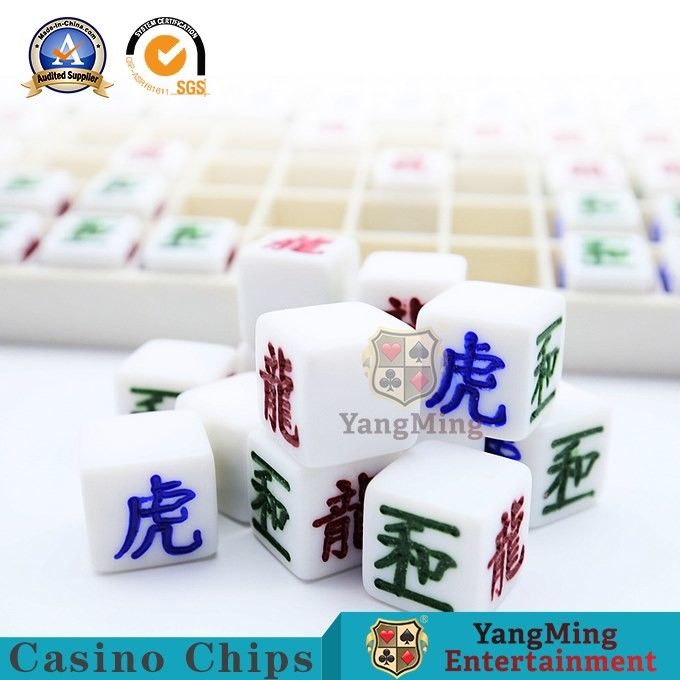 Chất lượng Phụ kiện bàn sòng bài 1,01kg Mini Style Dragon Tiger Poker Card Games Kết quả nhà máy
