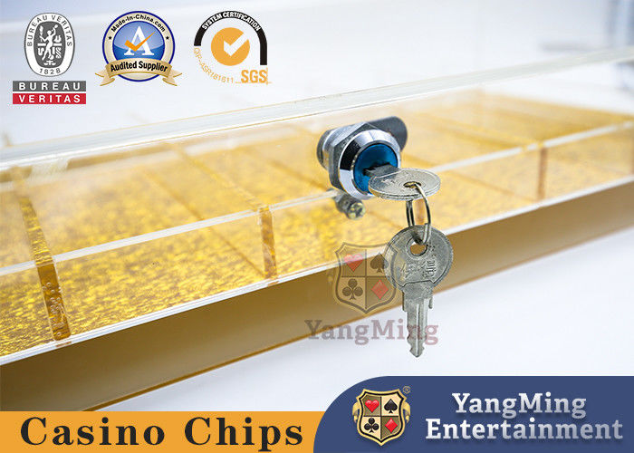 Kualitas Texas Hold'em Club Custom-made Countertop Acrylic Dengan Kunci Gold Wire Bottom Chip Tray pabrik