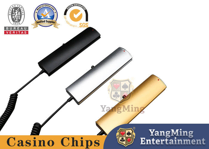 คุณภาพ Black Retractable Power Supply UV Violet เครื่องตรวจจับเงินปลอมสำหรับ Poker Chip โรงงาน