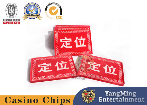 Qualität 10mm Acryl Quadrat Red Bull Positionierung Karte Poker Tisch Spiele Position Fabrik