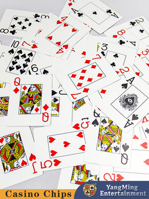 Qualität Wasserdichte Spielkarten 100% Dull Polish-PVCs für Schürhaken-rote blaue Farbe Fabrik