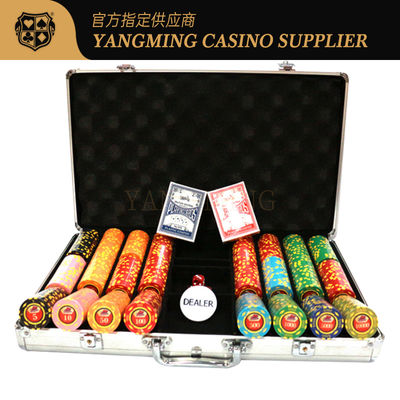 Jakość 600 sztuk 12g Żelazny rdzeń Clay Poker Chip Set ABS Texas Hold'Em Cyfrowy kod naklejki fabryka