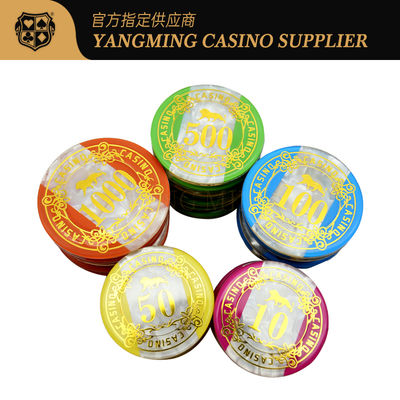 Kualitas Set Chip Tiga Warna Akrilik 760 Buah yang Disesuaikan untuk Kasino Klub Poker Chip Plastik Kristal pabrik