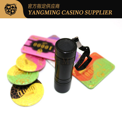 Kualitas Handheld Portable Mini UV Code Verifikasi Lampu Kasino Poker Chip Coin pabrik