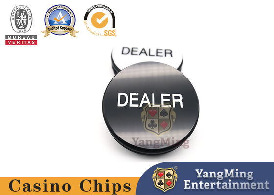 Qualität Kundenspezifischer schwarzer weißer Siebdruck der Kasino-Bakkarat-Markierungs-76mm, der Texas Holdem Button graviert Fabrik