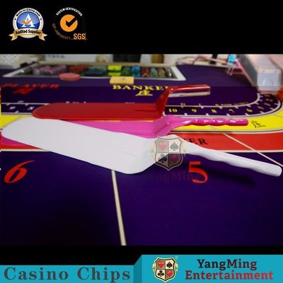 品質 産業環境基準白いプラスチック カード シャベルのバカラのカジノの火かき棒クラブ トランプのABSシャベル 工場