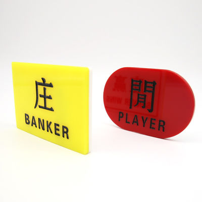 Calidad La impresión de doble cara plástica de acrílico respetuosa del medio ambiente Chinese&English que graba código platea al distribuidor autorizado fábrica