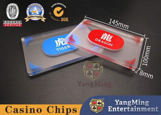 الجودة بطاقة تحديد موقع طاولة البوكر من الأكريليك الشفاف المتجمد بتصميم تنين ونمر تشوانغ مصنع