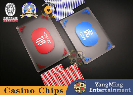 الجودة بطاقة تحديد موقع طاولة البوكر من الأكريليك الشفاف المتجمد بتصميم تنين ونمر تشوانغ مصنع